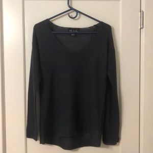 Ribbed navy blue sweater